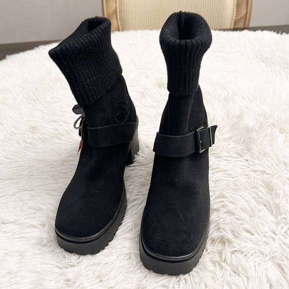 NEW$170 Blondo x Zappos Roary Black lug sole suede sock boot women size 7, 9 - Picture 4 of 9